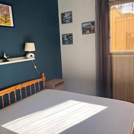 Apartment 4 Pers Port Les Sablons 3 *